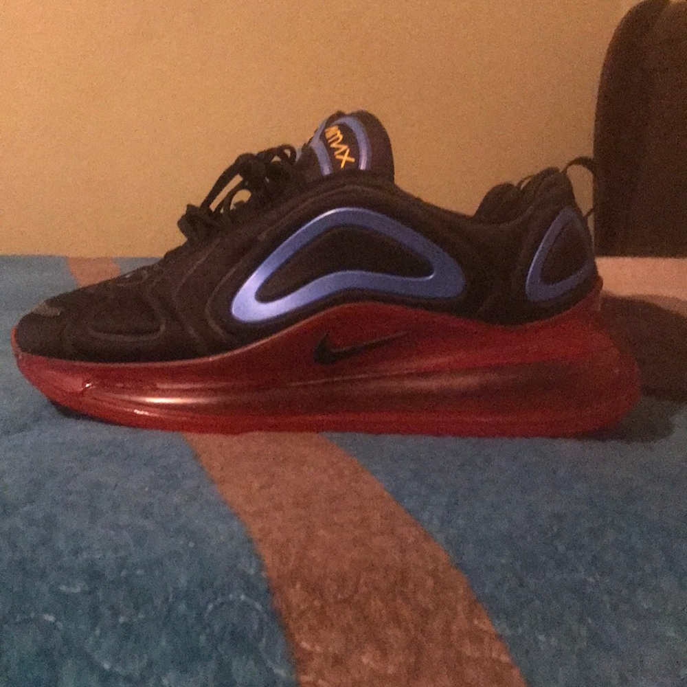 Air max 720 - Picture 2 of 4
